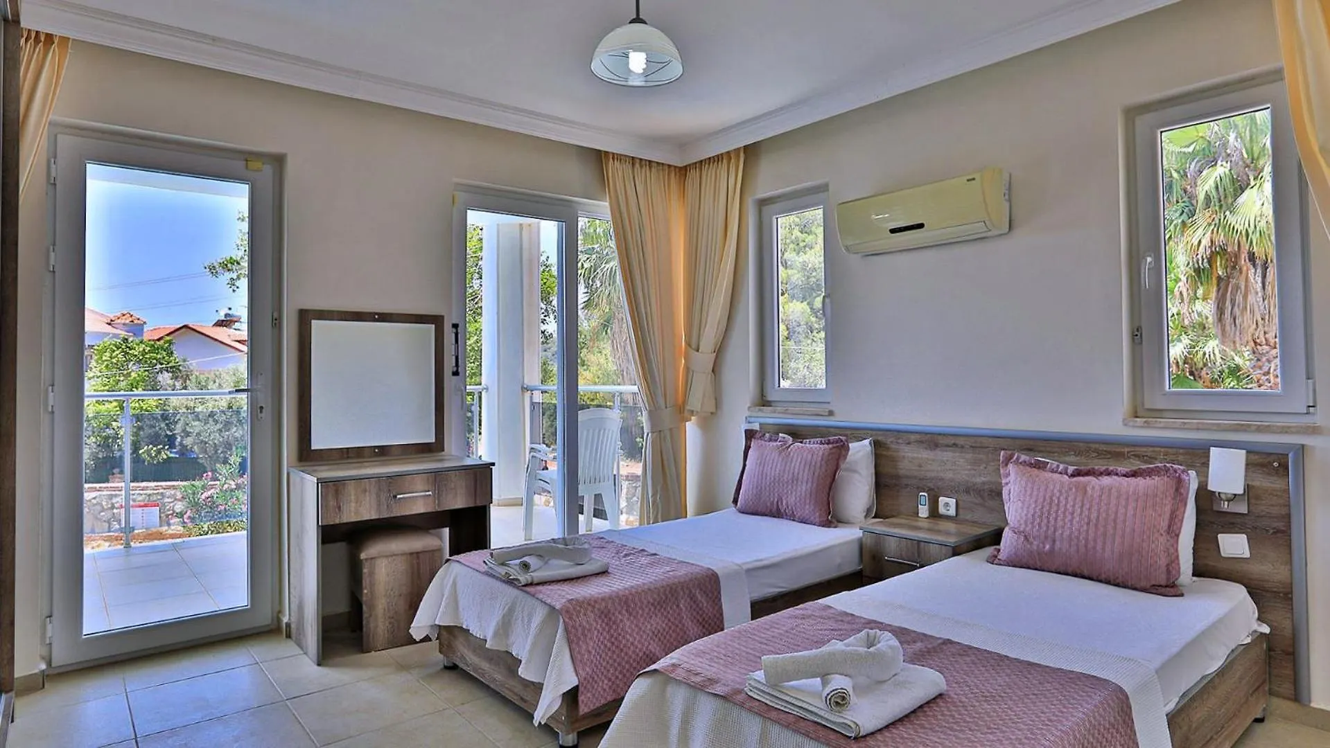 Oludeniz 4 Bedroom Villa 2184 Fethiye